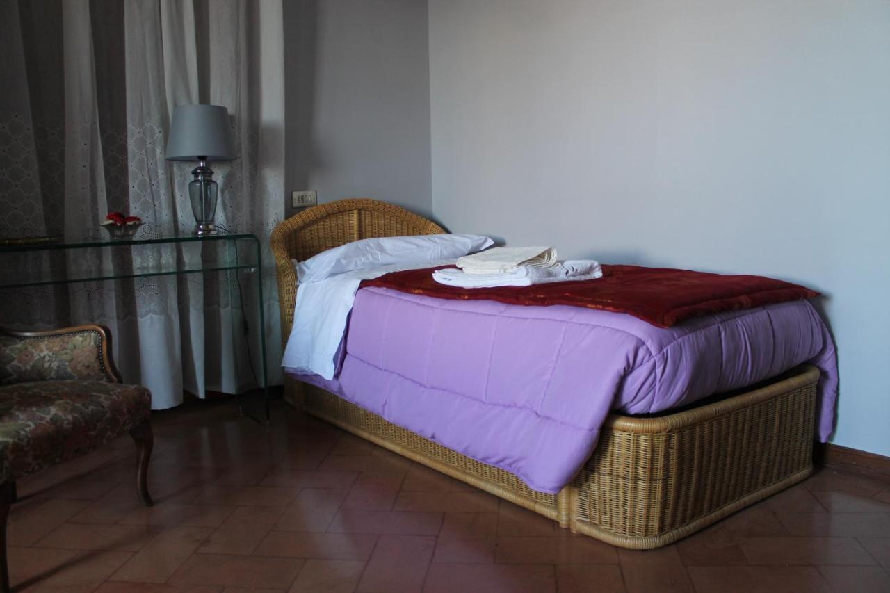 הוילה ספולטו Casa Arezzola מראה חיצוני תמונה