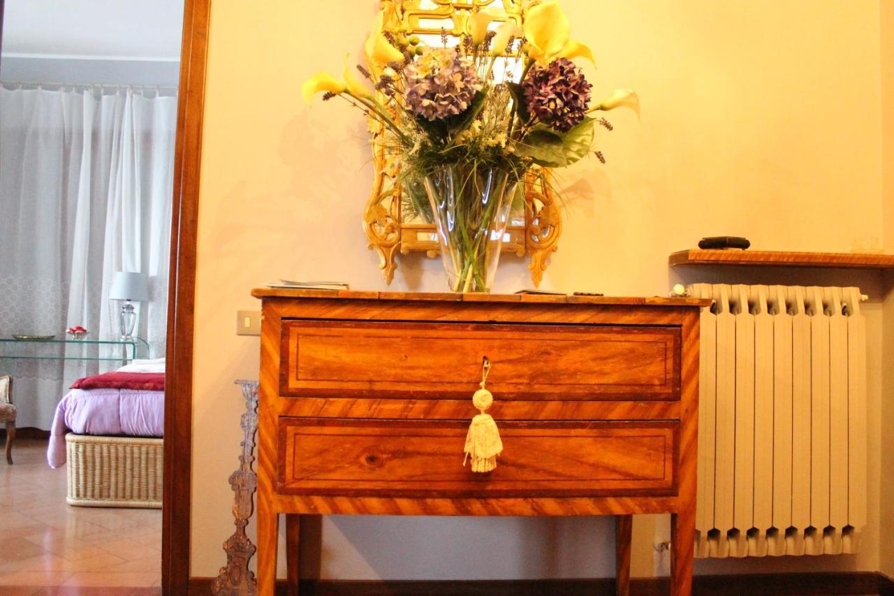 הוילה ספולטו Casa Arezzola מראה חיצוני תמונה