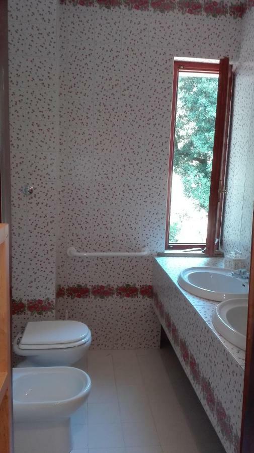 הוילה ספולטו Casa Arezzola מראה חיצוני תמונה