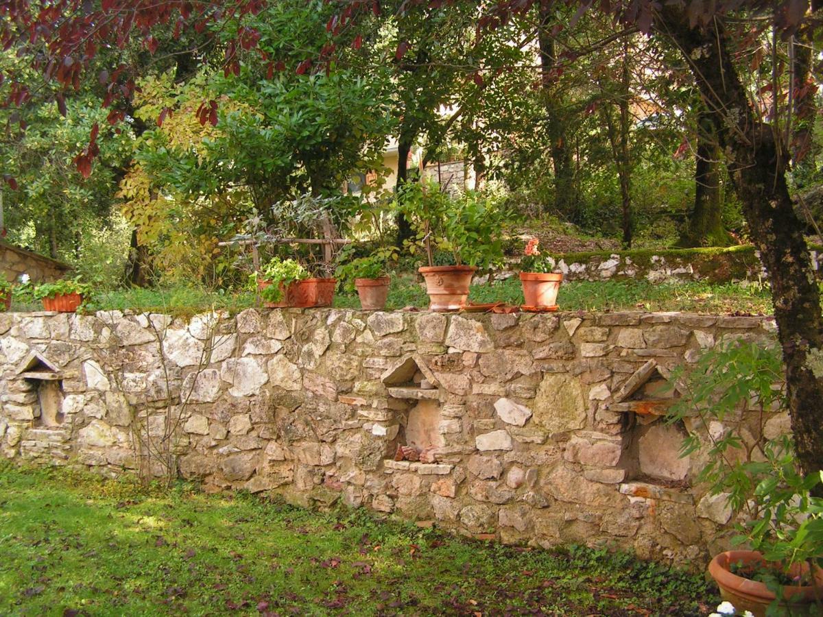 הוילה ספולטו Casa Arezzola מראה חיצוני תמונה